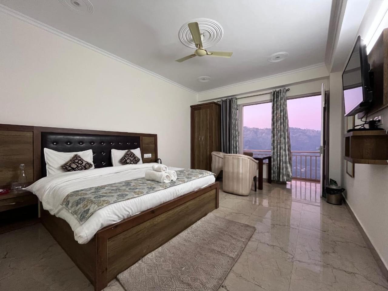Hotel Tribe View - Away From City Hustle !! Top Rated & Most Awarded Property !! A Peaceful Stay 카사울리 외부 사진